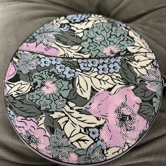 Coach Round Coin Wallet - Picture 2 of 4